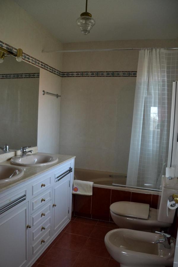 Casa Rural El Trepador Azul Futbolín Barbacoa 8 personas Becerril de la Sierra Exterior foto